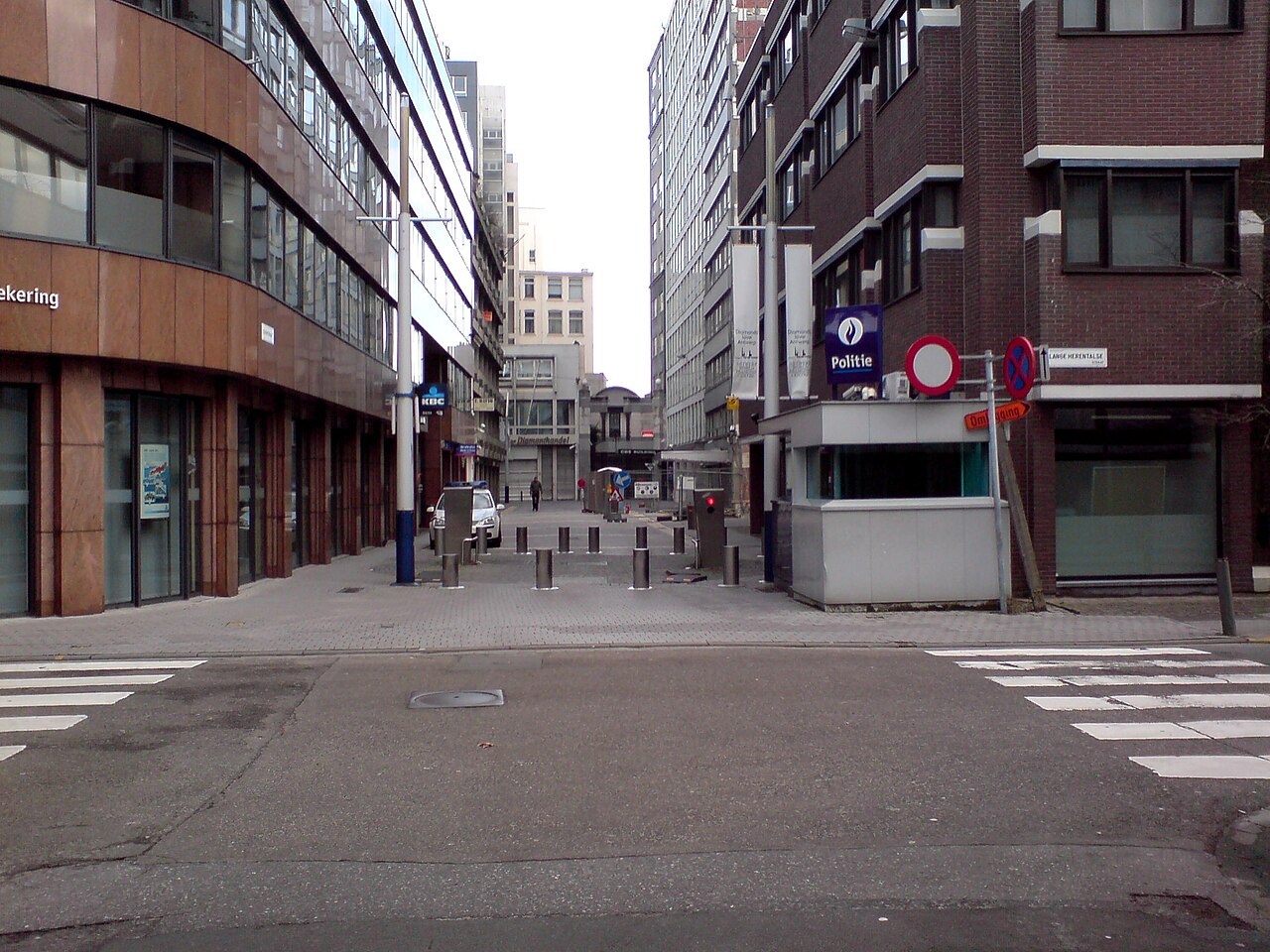 Antwerp's diamond district, where the Diamond Centre vault was emptied in February 2003