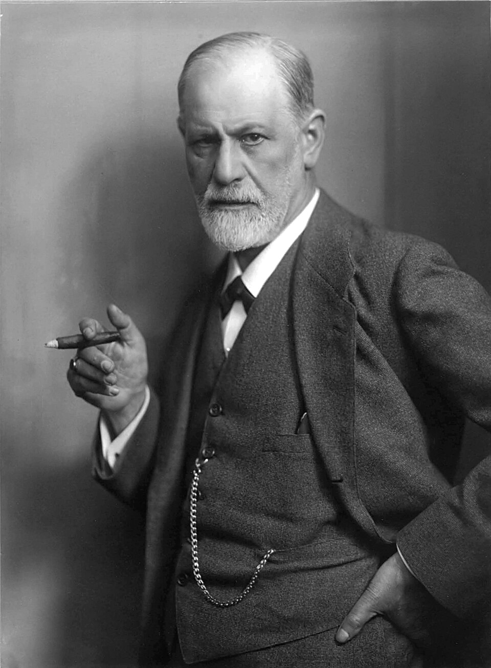 Portrait photograph of Sigmund Freud